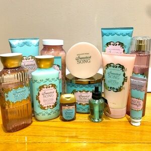 Bath & Body Works Sweetest Song 12Piece Set - Blue and Pink